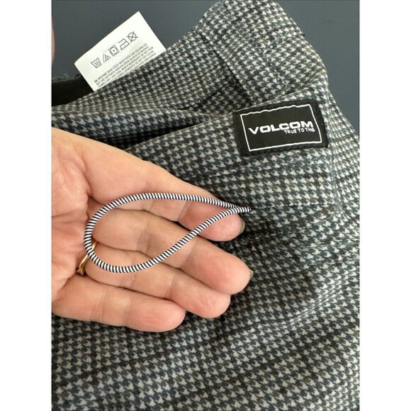 Volcom Men's 30 Hybrid Boardshorts Shorts Teal Gray Plaid EUC Inseam 9.5" - Picture 12 of 14